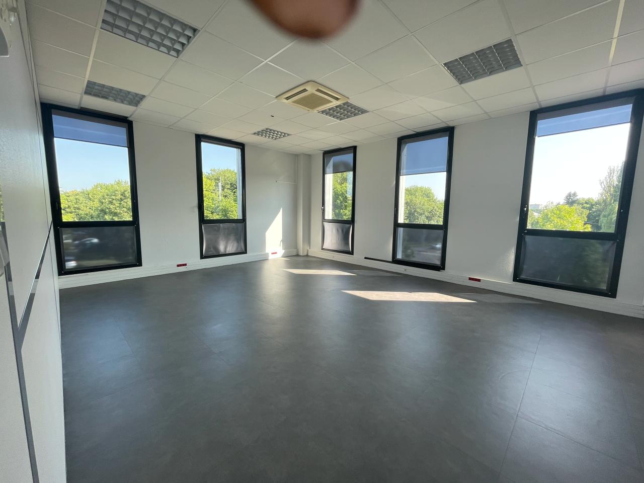 Bureau Metz 326m² Location bureau Metz Moselle OLBUR2427354 6